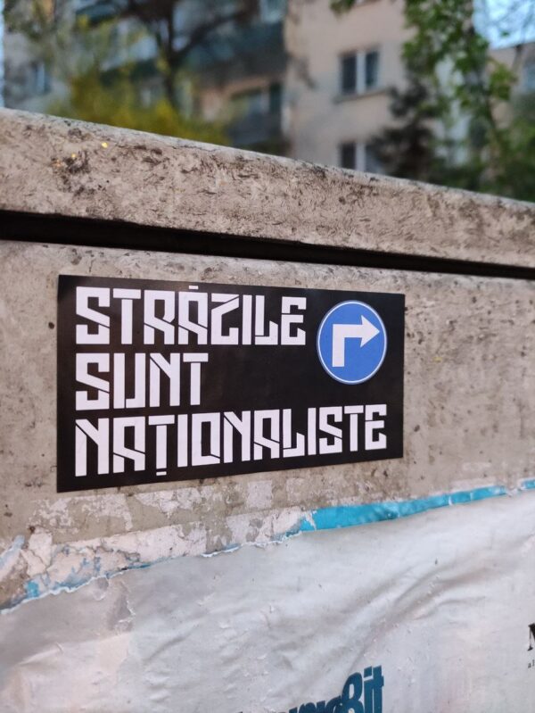 Set 100 stickere "Străzile Sunt Naționaliste"